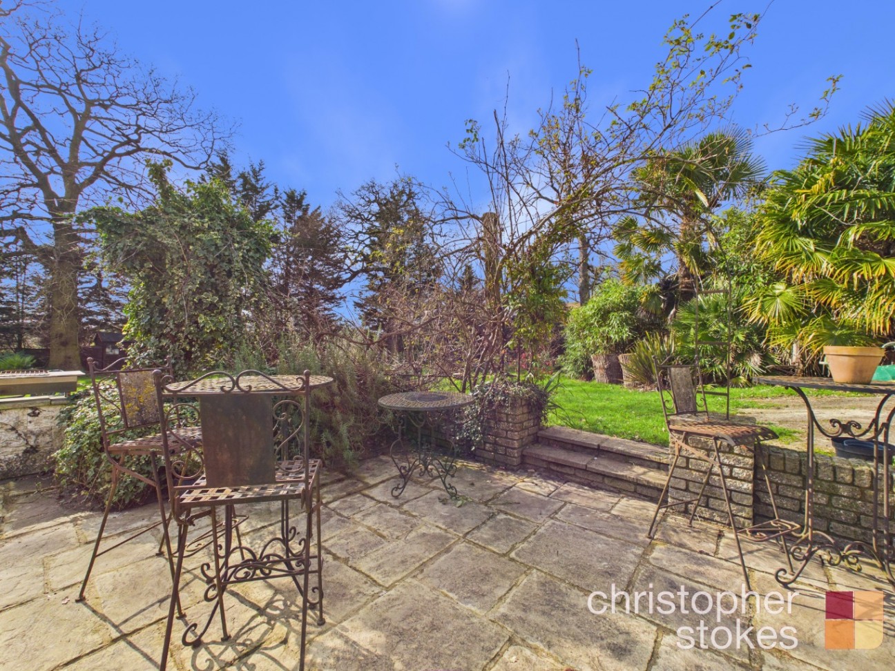 Bulls Cross Ride,Cheshunt, Hertfordshire, EN7 5HS