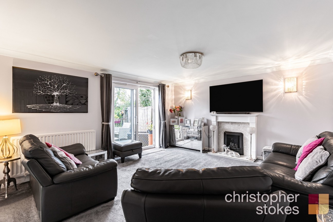 Ellis Close, Hoddesdon, Hertfordshire, EN11 9FE