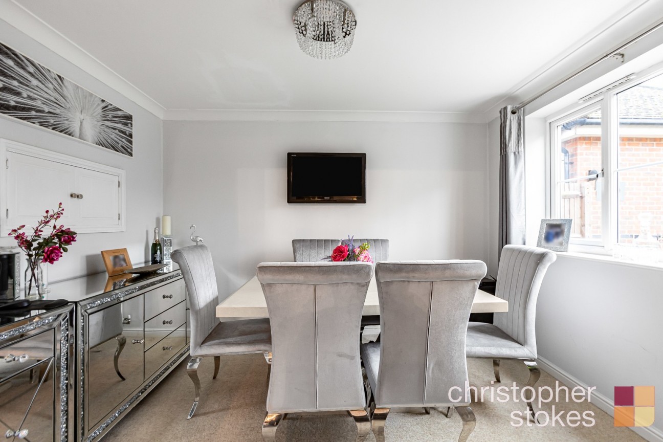 Ellis Close, Hoddesdon, Hertfordshire, EN11 9FE