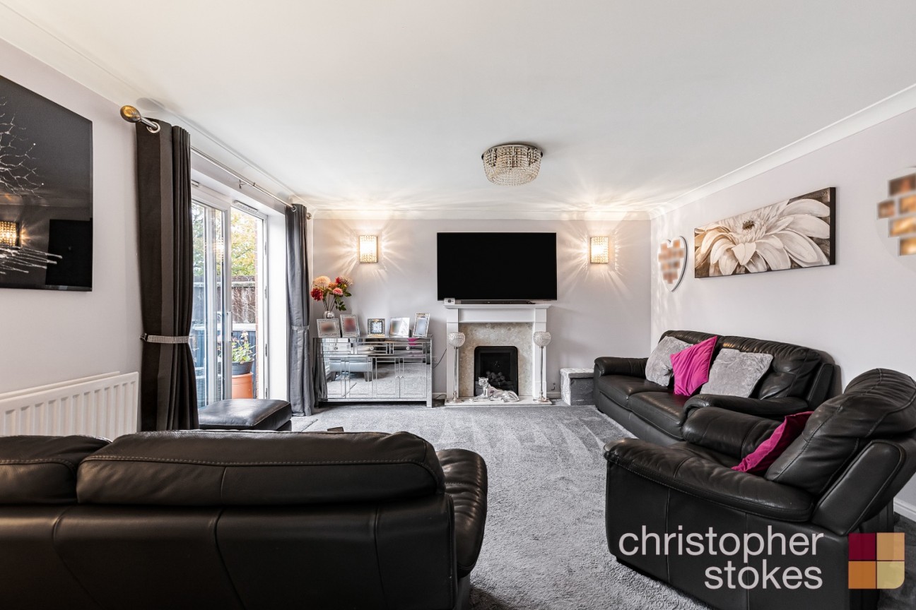 Ellis Close, Hoddesdon, Hertfordshire, EN11 9FE