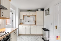 Ellis Close, Hoddesdon, Hertfordshire, EN11 9FE