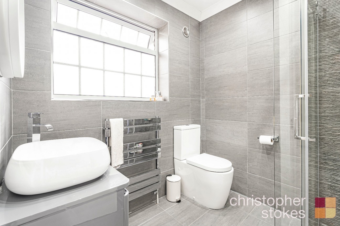 Edinburgh Crescent, Waltham Cross, Hertfordshire, EN8 7QX