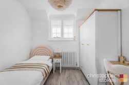 Edinburgh Crescent, Waltham Cross, Hertfordshire, EN8 7QX