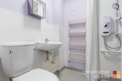 Pettys Close, Cheshunt, Hertfordshire, EN8 0EW