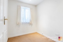 Pettys Close, Cheshunt, Hertfordshire, EN8 0EW