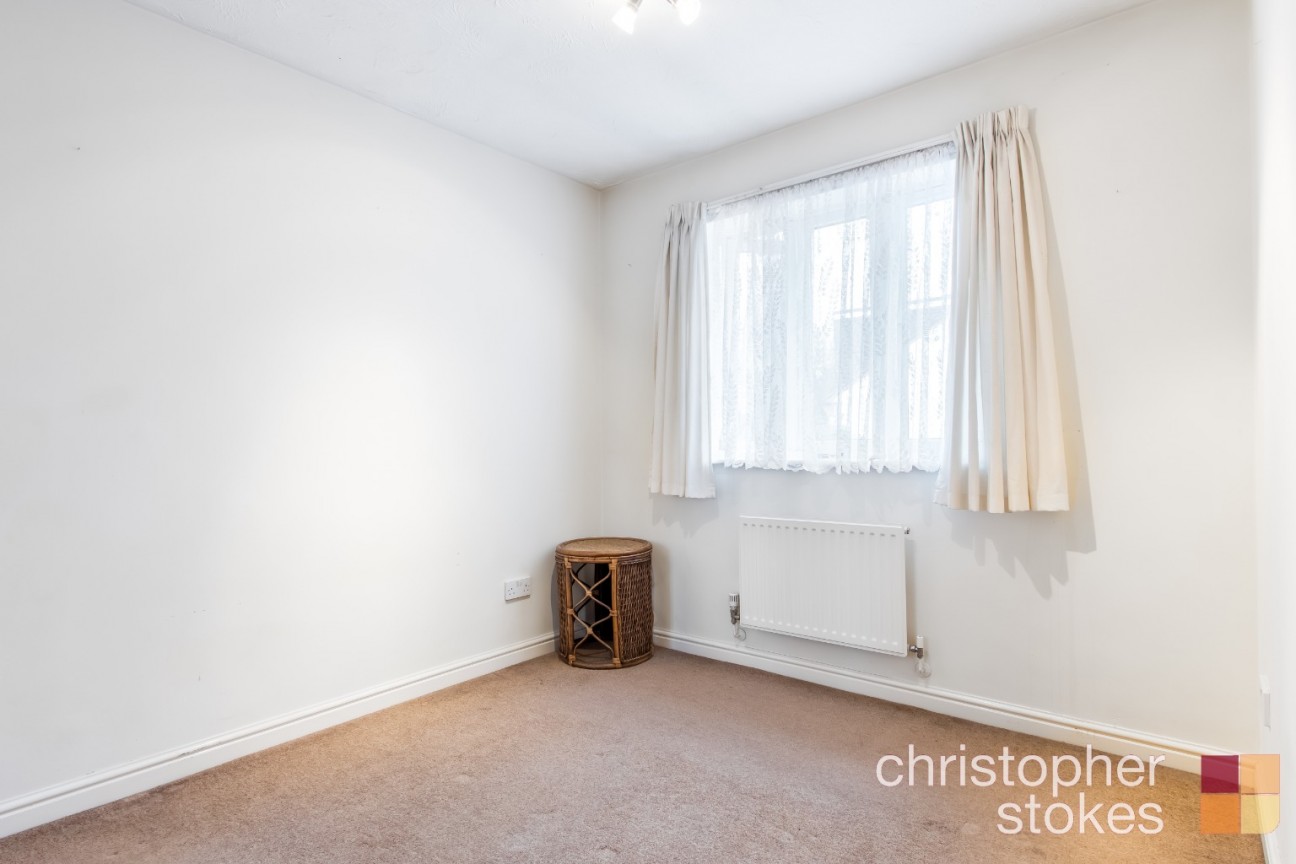 Pettys Close, Cheshunt, Hertfordshire, EN8 0EW