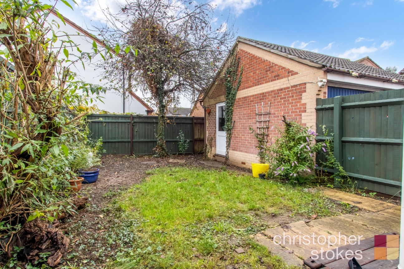 Pettys Close, Cheshunt, Hertfordshire, EN8 0EW