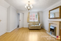 Pettys Close, Cheshunt, Hertfordshire, EN8 0EW