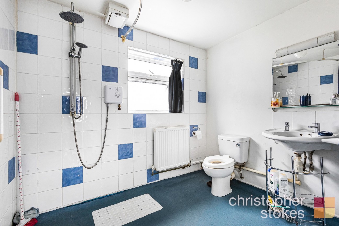 Green Close, Cheshunt, Hertfordshire, EN8 8TU