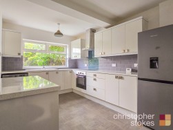 The Chase, Goffs Oak, Waltham Cross, Hertfordshire, EN7 5PB