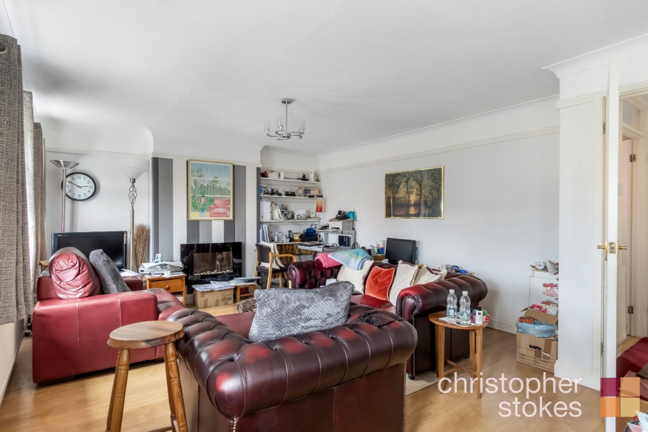 High Street, Cheshunt, Hertfordshrie, EN8 0BA