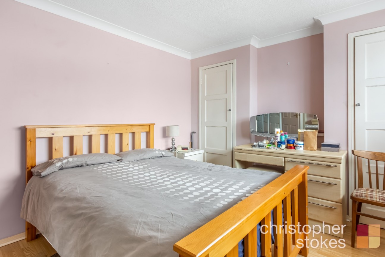 High Street, Cheshunt, Hertfordshrie, EN8 0BA