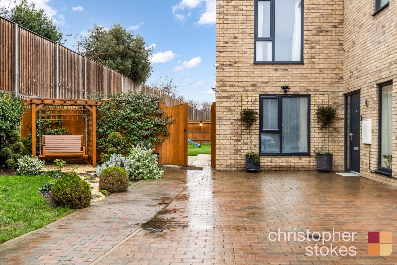 Markwick Avenue, Cheshunt, Hertfordshire, EN8 9FP