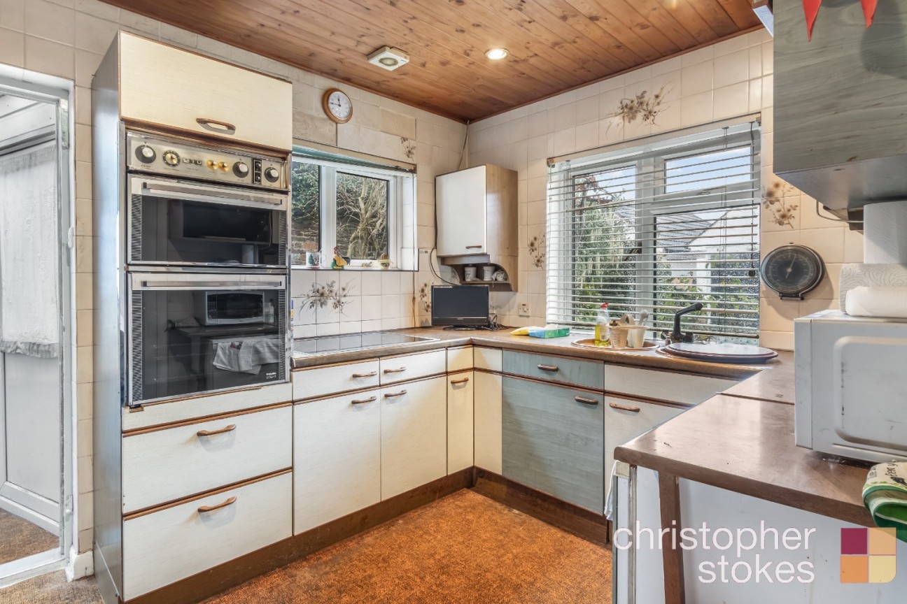 Churchgate, Cheshunt,Hertfordshire, EN8 9NB