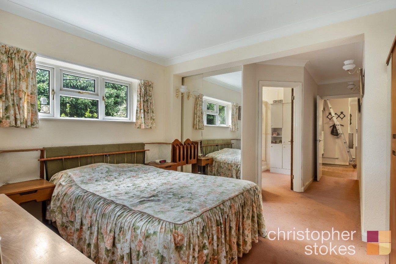 Churchgate, Cheshunt,Hertfordshire, EN8 9NB