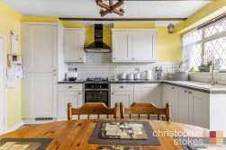Glendale Walk, Cheshunt, Hertfordshire, EN8 9RJ