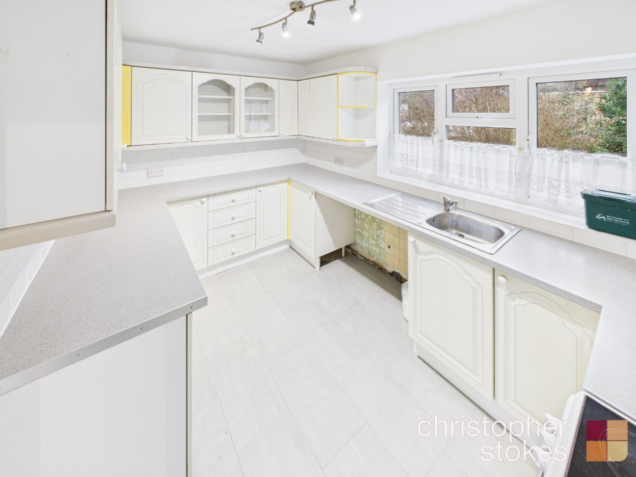 Greenall Close, Cheshunt, Hertfordshire, EN8 9HY