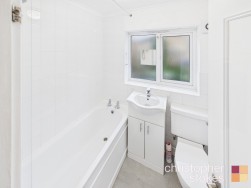 Greenall Close, Cheshunt, Hertfordshire, EN8 9HY