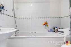 Glen Luce, Turners Hill, Cheshunt, Hertfordshire, EN8 8NW