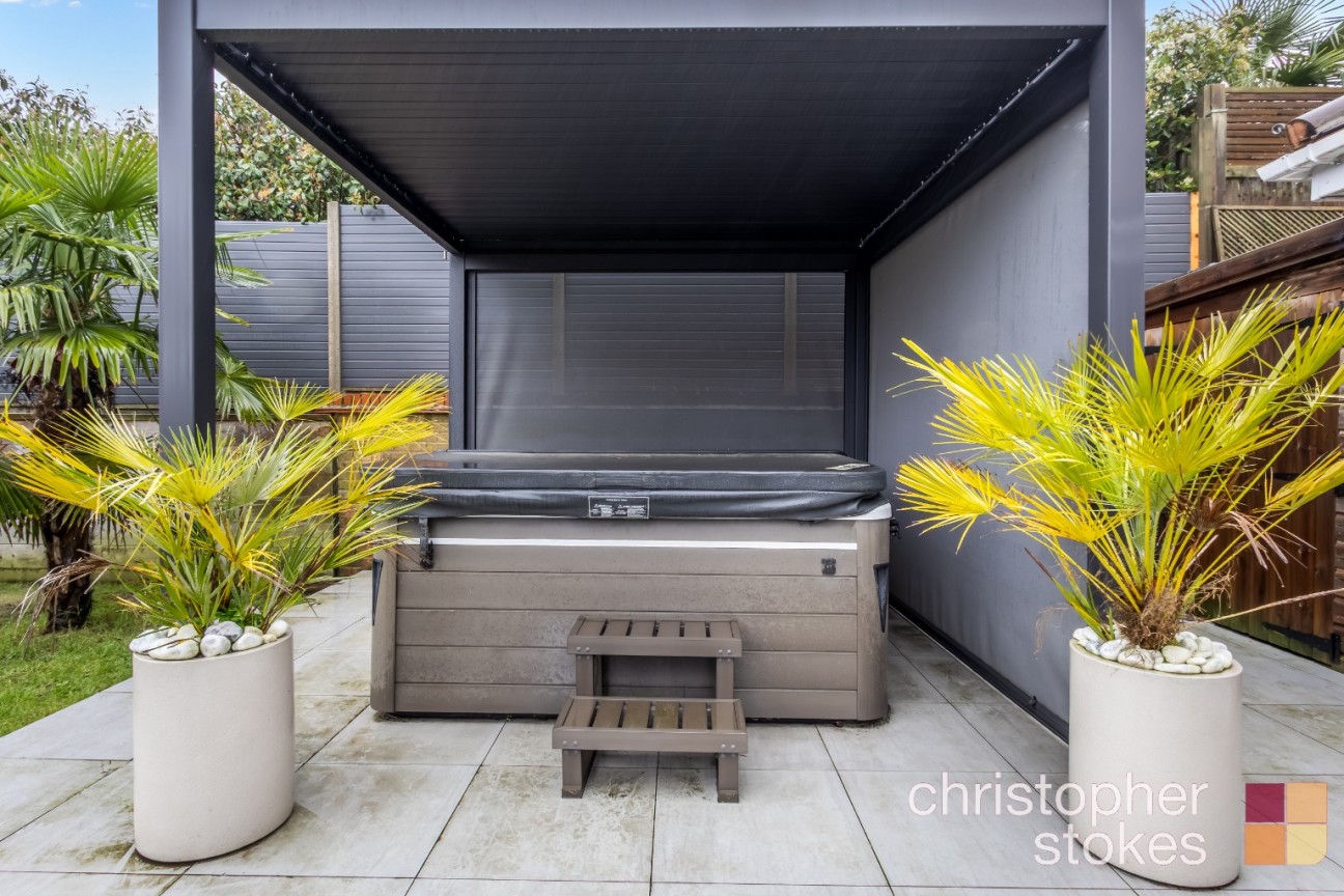 Poets Gate, Cheshunt, Hertfordshire, EN7 6SB