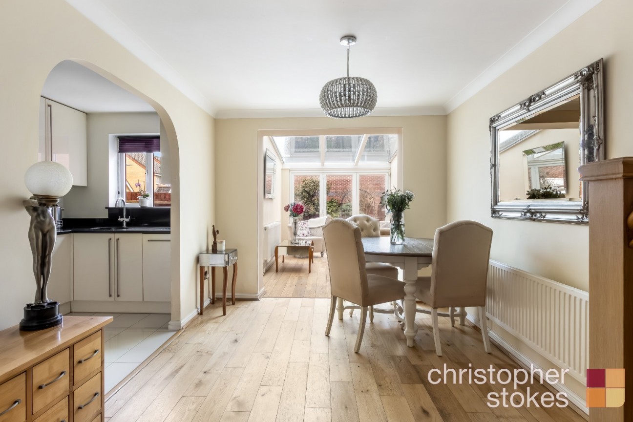 Pettys Close, Cheshunt, Hertfordshire, EN8 0EW