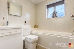 Pettys Close, Cheshunt, Hertfordshire, EN8 0EW