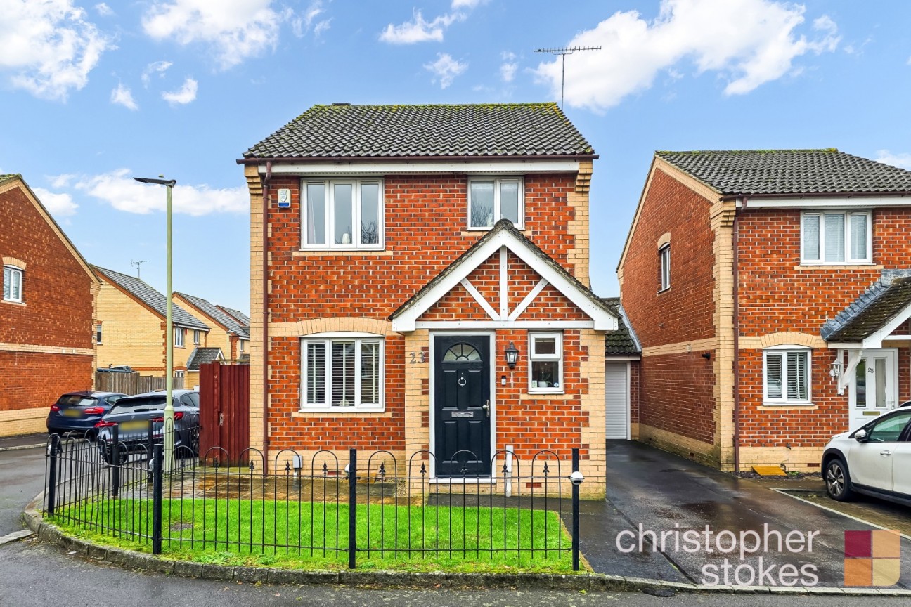 Pettys Close, Cheshunt, Hertfordshire, EN8 0EW