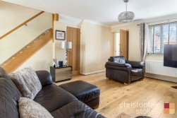 Pettys Close, Cheshunt, Hertfordshire, EN8 0EW