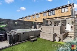 Smarts Green, Cheshunt, Hertfordshire, EN7 6BB