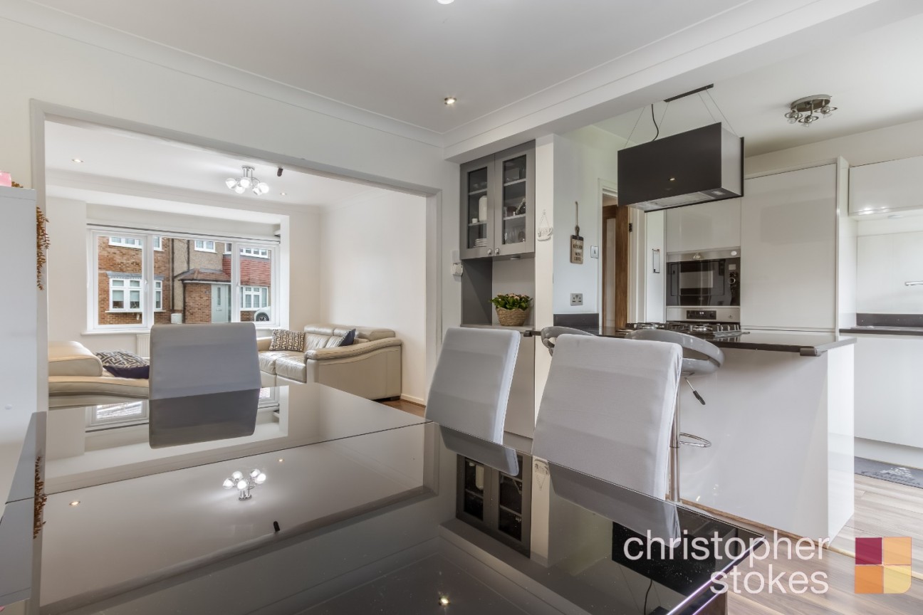 Montayne Road, Cheshunt, Hertfordshire, EN8 8LS