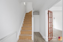 Colvin Gardens, Waltham Cross, EN8 8QZ