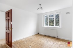 Colvin Gardens, Waltham Cross, EN8 8QZ