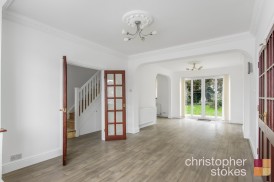 Colvin Gardens, Waltham Cross, EN8 8QZ