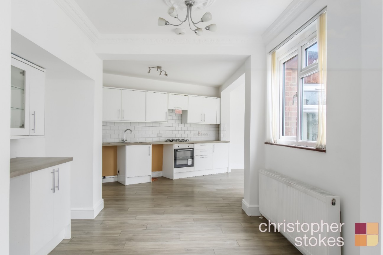 Colvin Gardens, Waltham Cross, EN8 8QZ