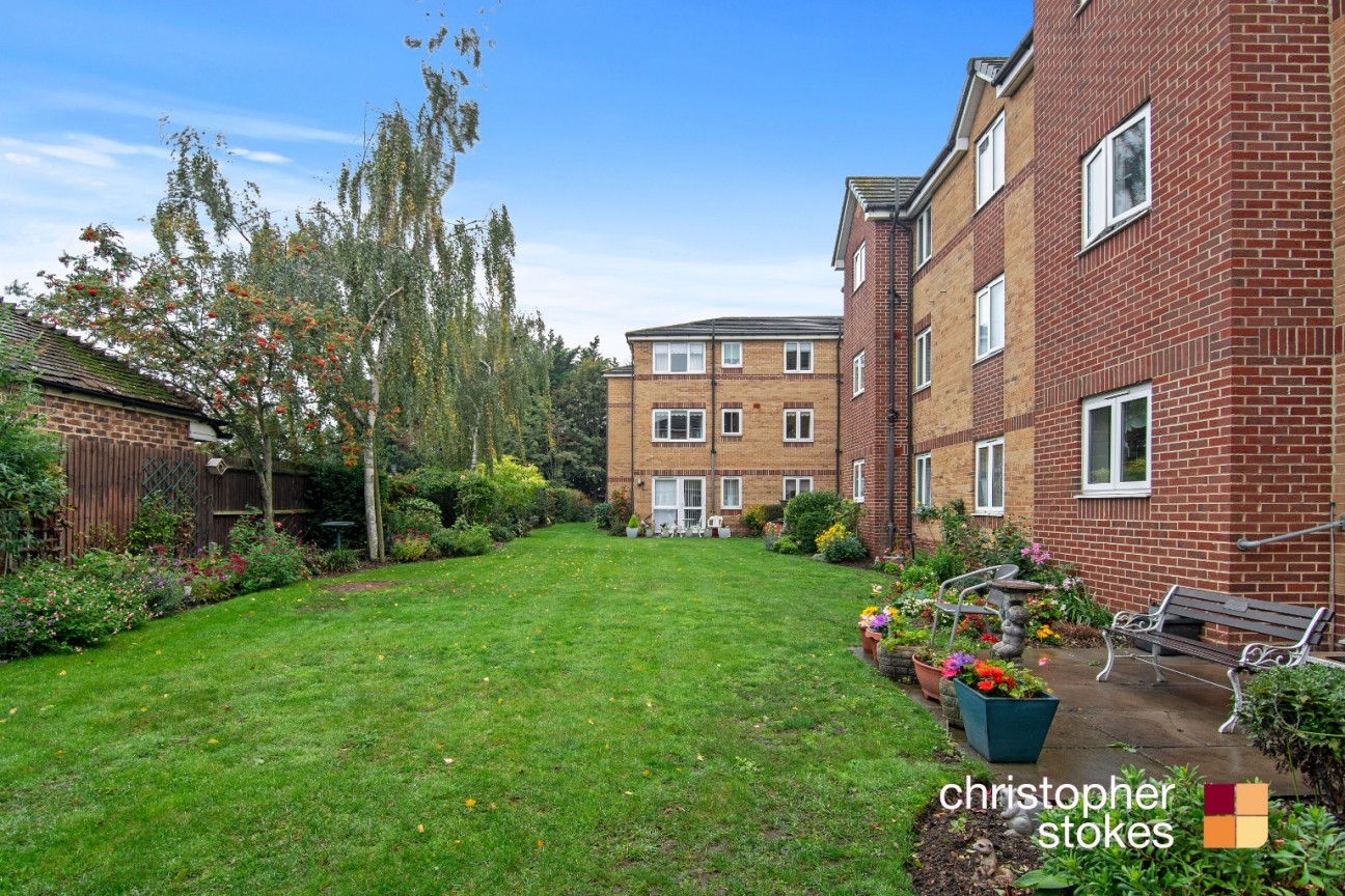 Acorn Court, High Street, Waltham Cross, Hertfordshire, EN8 7GB