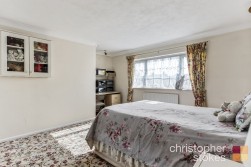 Gladstone Road, Ware, Hertfordshire, SG12 0AQ