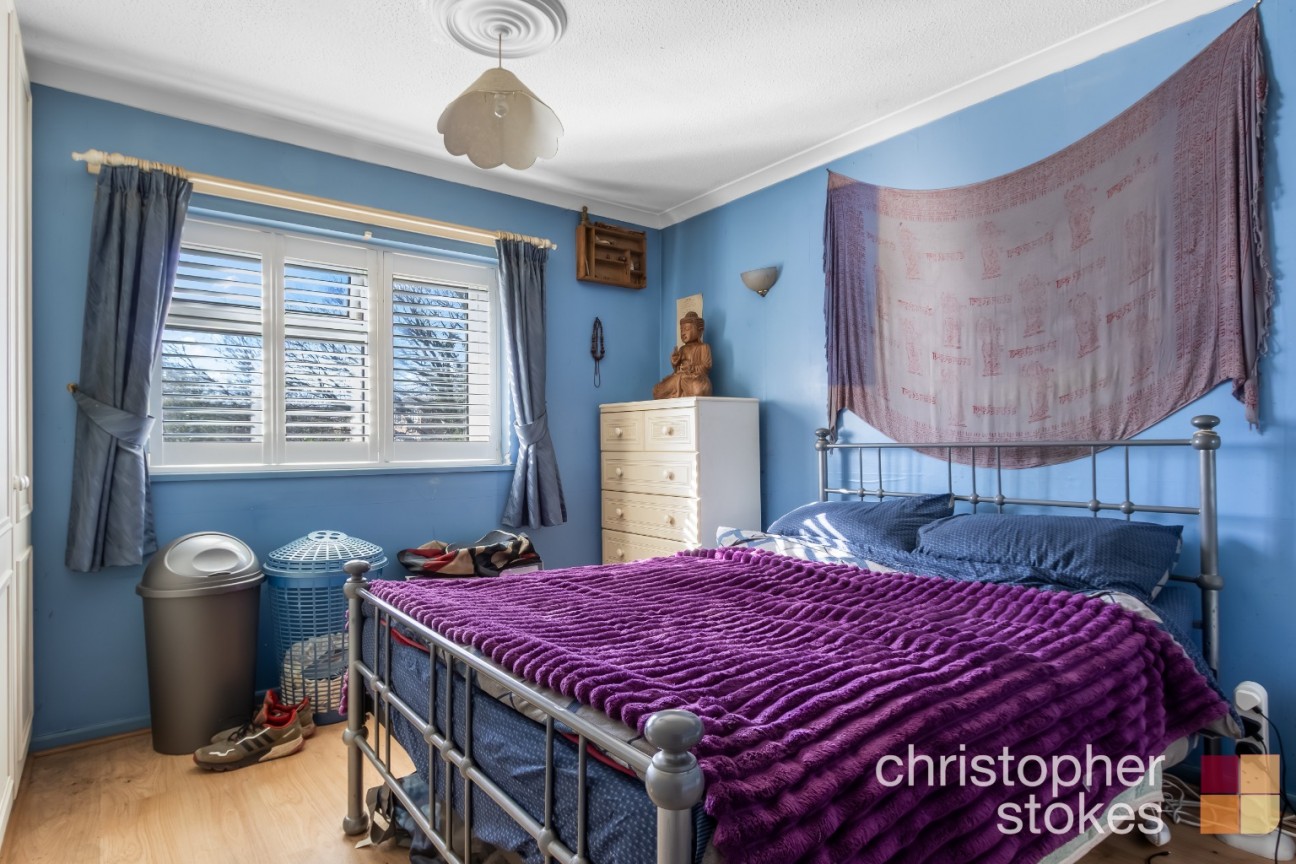 Holmesdale, Waltham Cross, Greater London, EN8 8RG