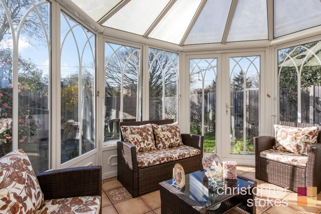 Holmesdale, Waltham Cross, Greater London, EN8 8RG