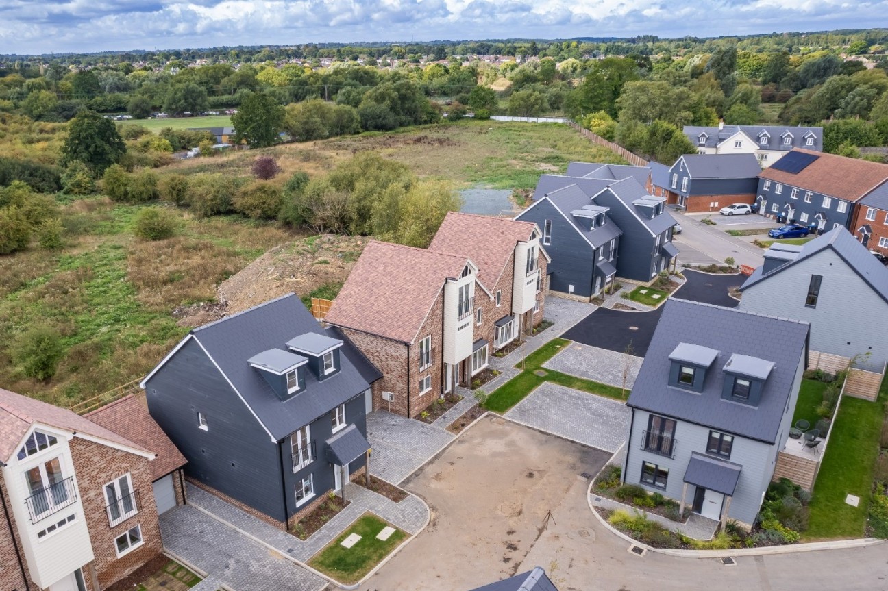 Kingfisher, The Chimes, Broxbourne, Essex, EN10 6RJ