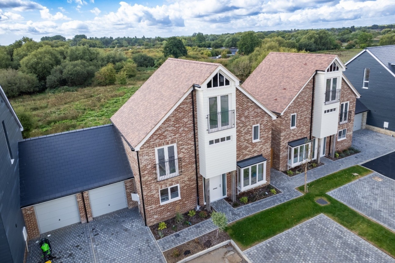 Kingfisher, The Chimes, Broxbourne, Essex, EN10 6RJ