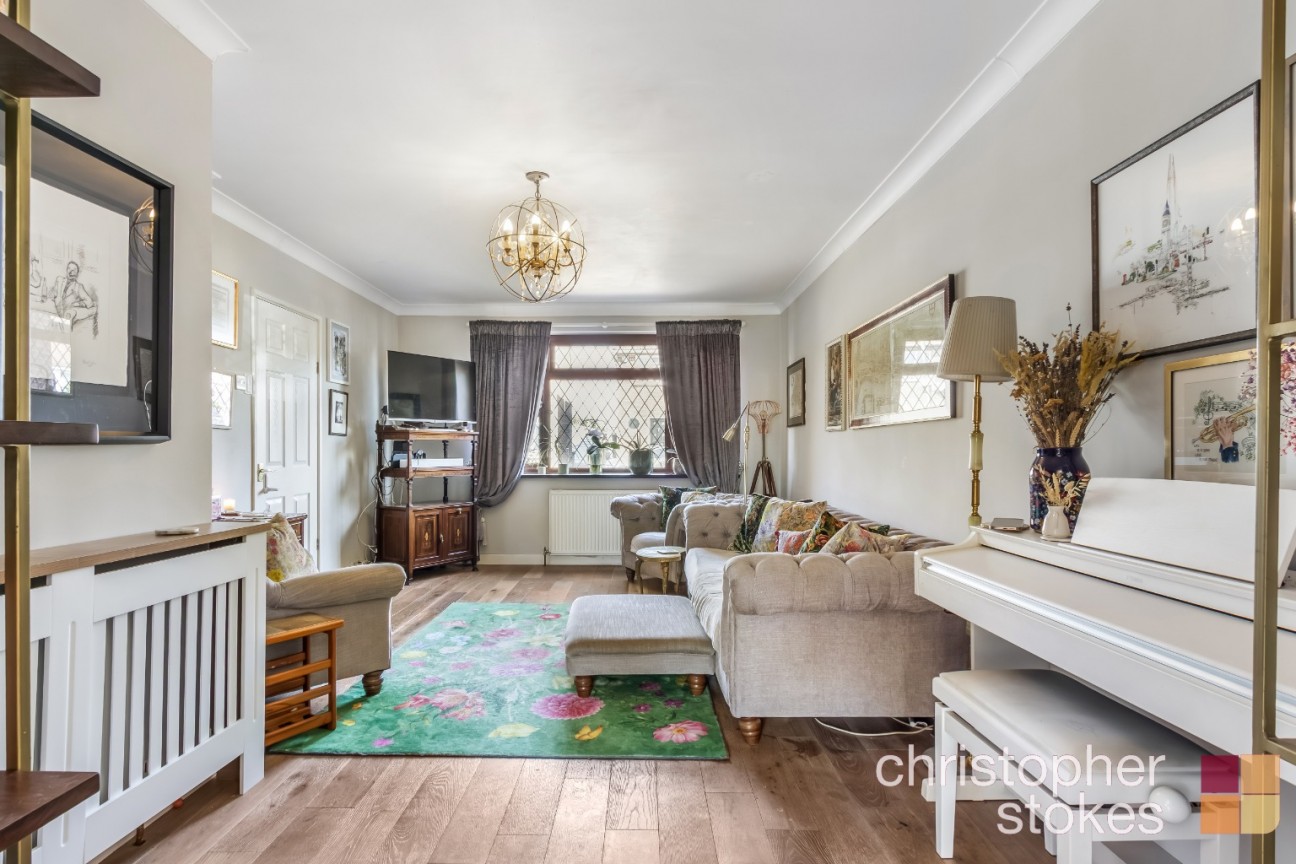 Palmers Way, Cheshunt, Hertfordshire, EN8 9HS