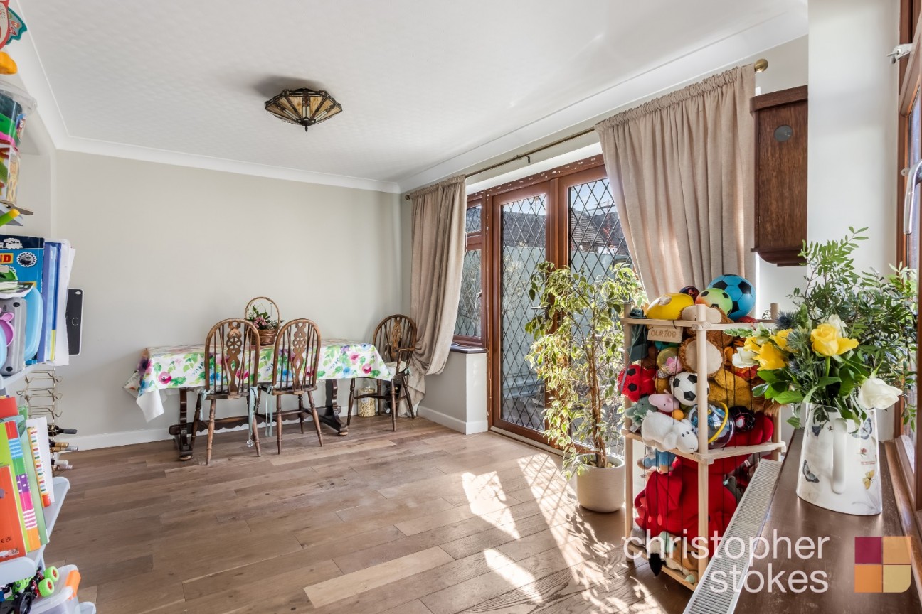 Palmers Way, Cheshunt, Hertfordshire, EN8 9HS