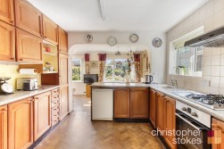 Priory Close, Broxbourne, Hertfordshire, EN10 6AB