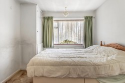 High Wood Road, Hoddesdon, Hertfordshire EN11 9AP