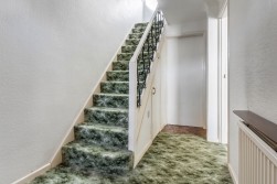 High Wood Road, Hoddesdon, Hertfordshire EN11 9AP