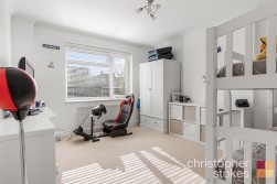 Holbeck Lane, Cheshunt, Hertfordshire, EN7 6QH