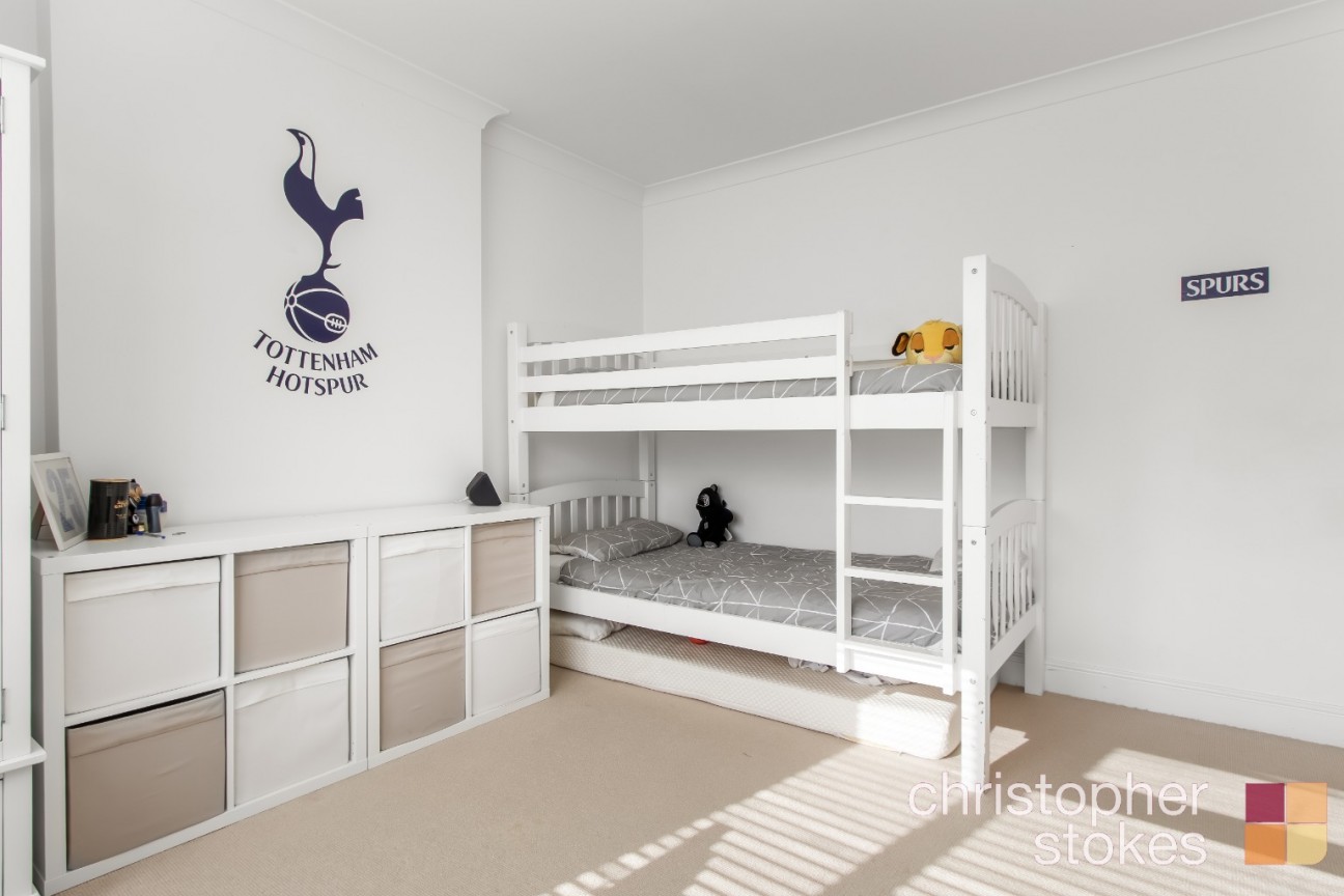 Holbeck Lane, Cheshunt, Hertfordshire, EN7 6QH