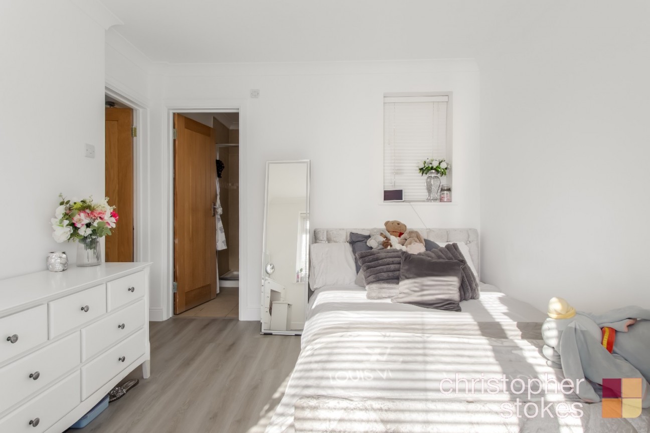 Holbeck Lane, Cheshunt, Hertfordshire, EN7 6QH