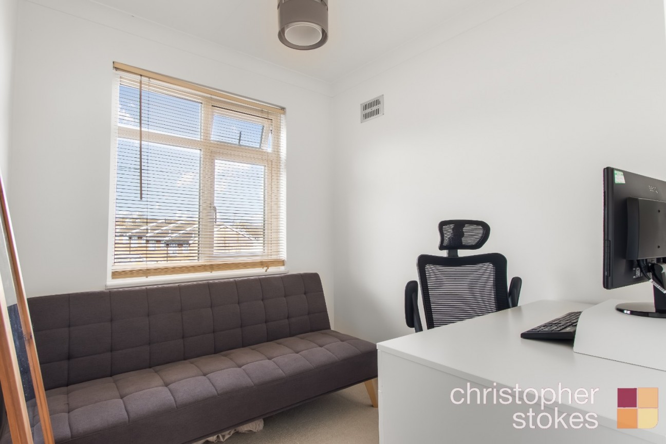 Holbeck Lane, Cheshunt, Hertfordshire, EN7 6QH