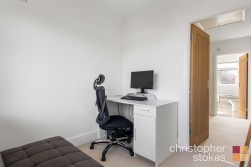 Holbeck Lane, Cheshunt, Hertfordshire, EN7 6QH